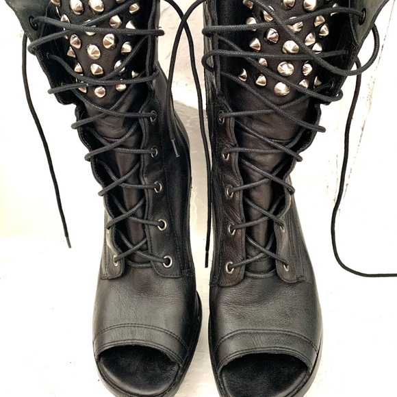 Lisa For Donald J. Pliner Black Boots - Picture 3 of 12